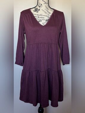 Ivy tiered dress size Med